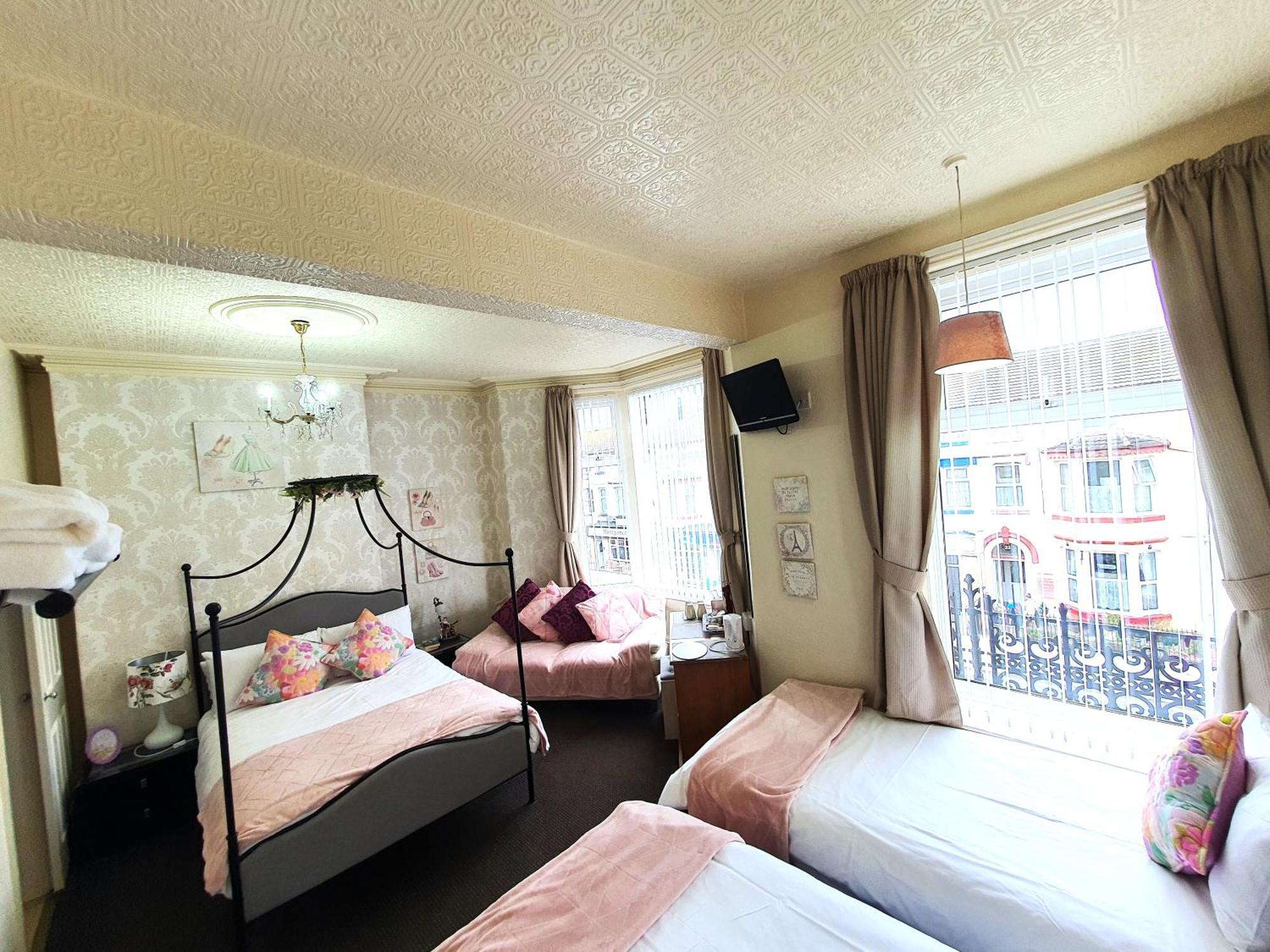 Windsor House Hotel แบล็คพูล ภายนอก รูปภาพ