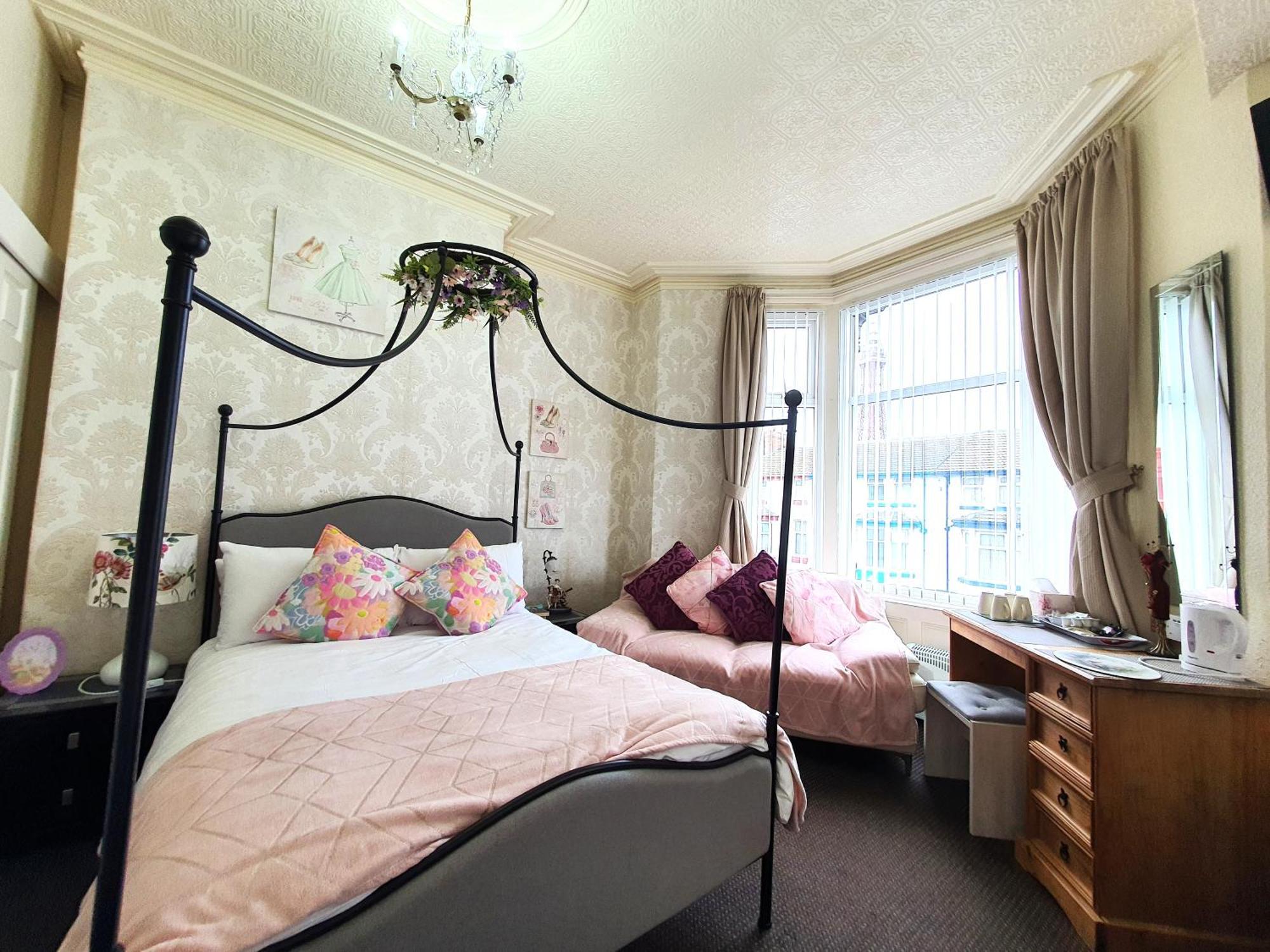 Windsor House Hotel แบล็คพูล ภายนอก รูปภาพ